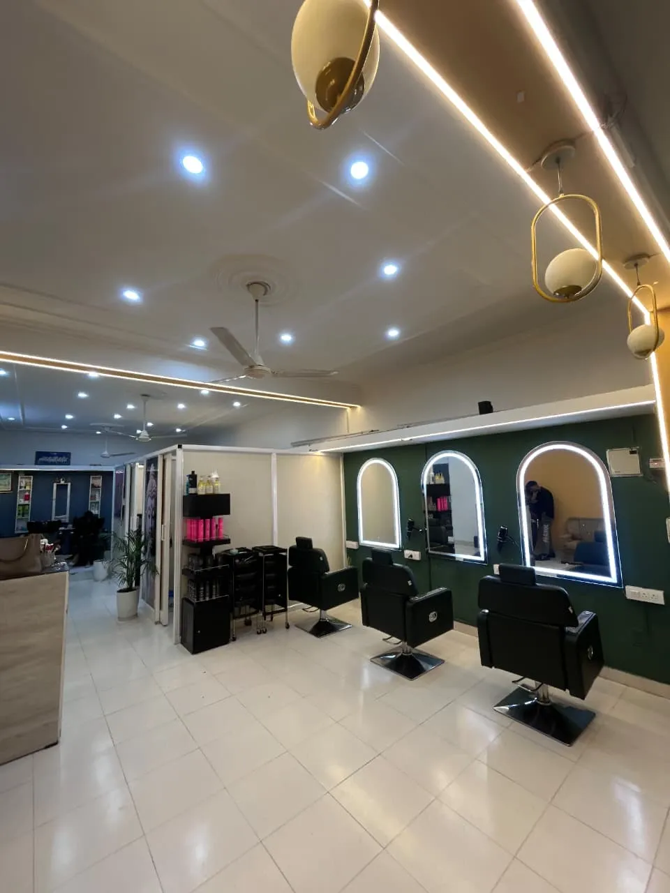 Beauty Vibe Salon Interior